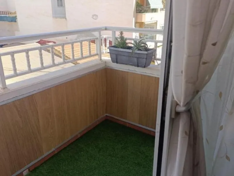 GRAN APARTAMENTO EN TORREVIEJA, 4 HAB, 2BAÑOS