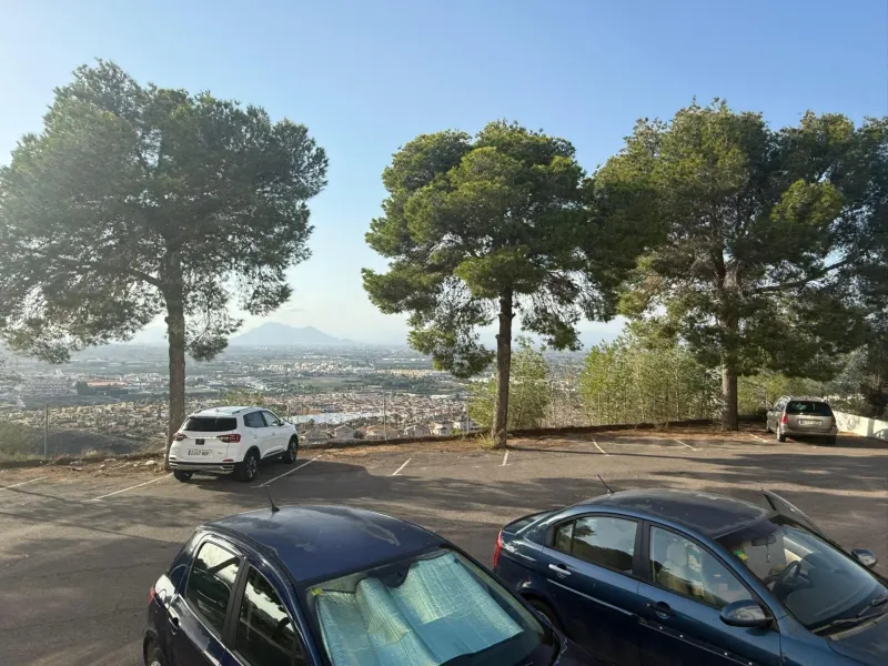 GRAN ESTUDIO EN TOTALMENTE REFORMADO EN CIUDAD QUESADA CON VISTAS Y PISCINA.