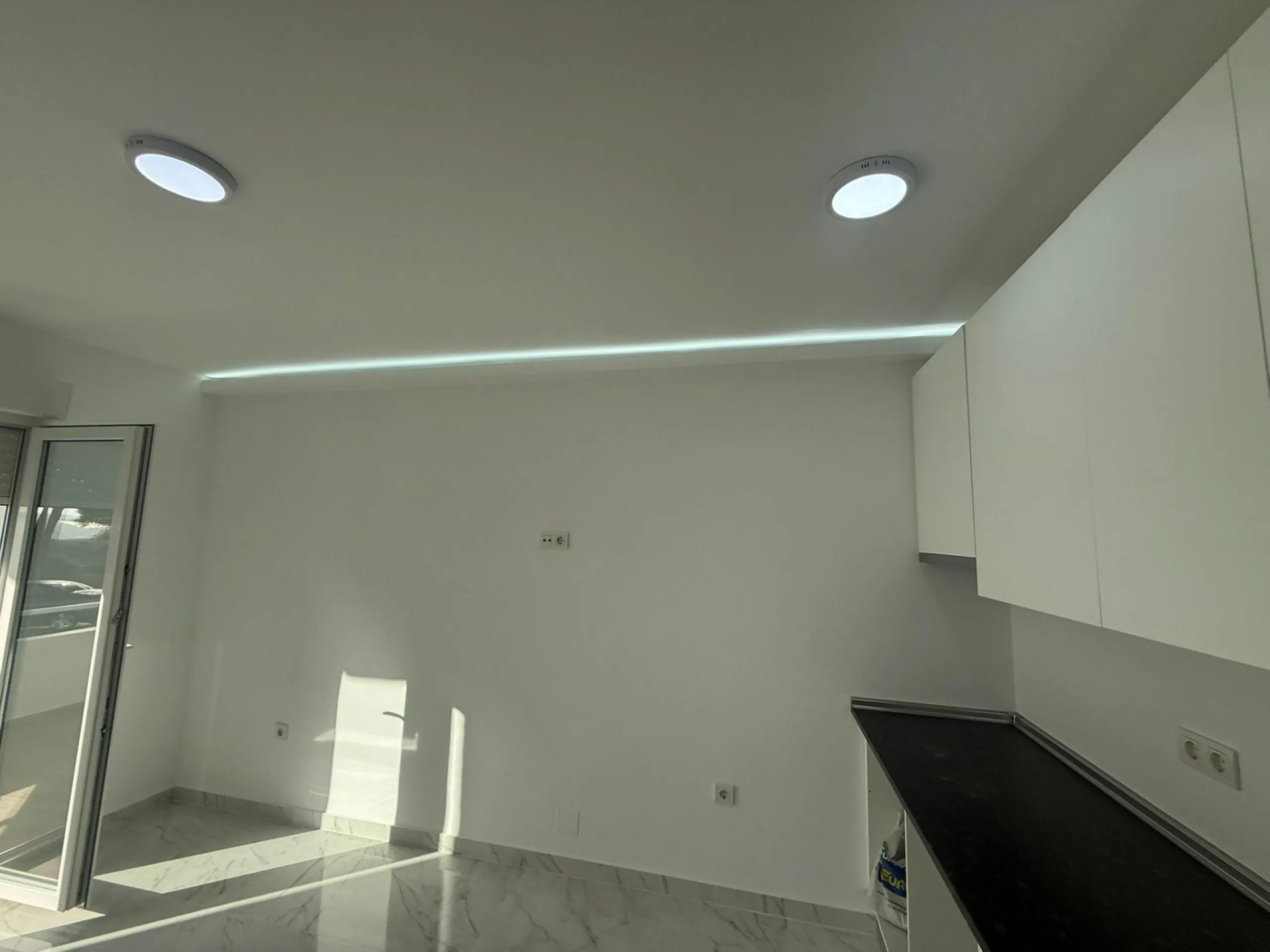 GRAN ESTUDIO EN TOTALMENTE REFORMADO EN CIUDAD QUESADA CON VISTAS Y PISCINA.