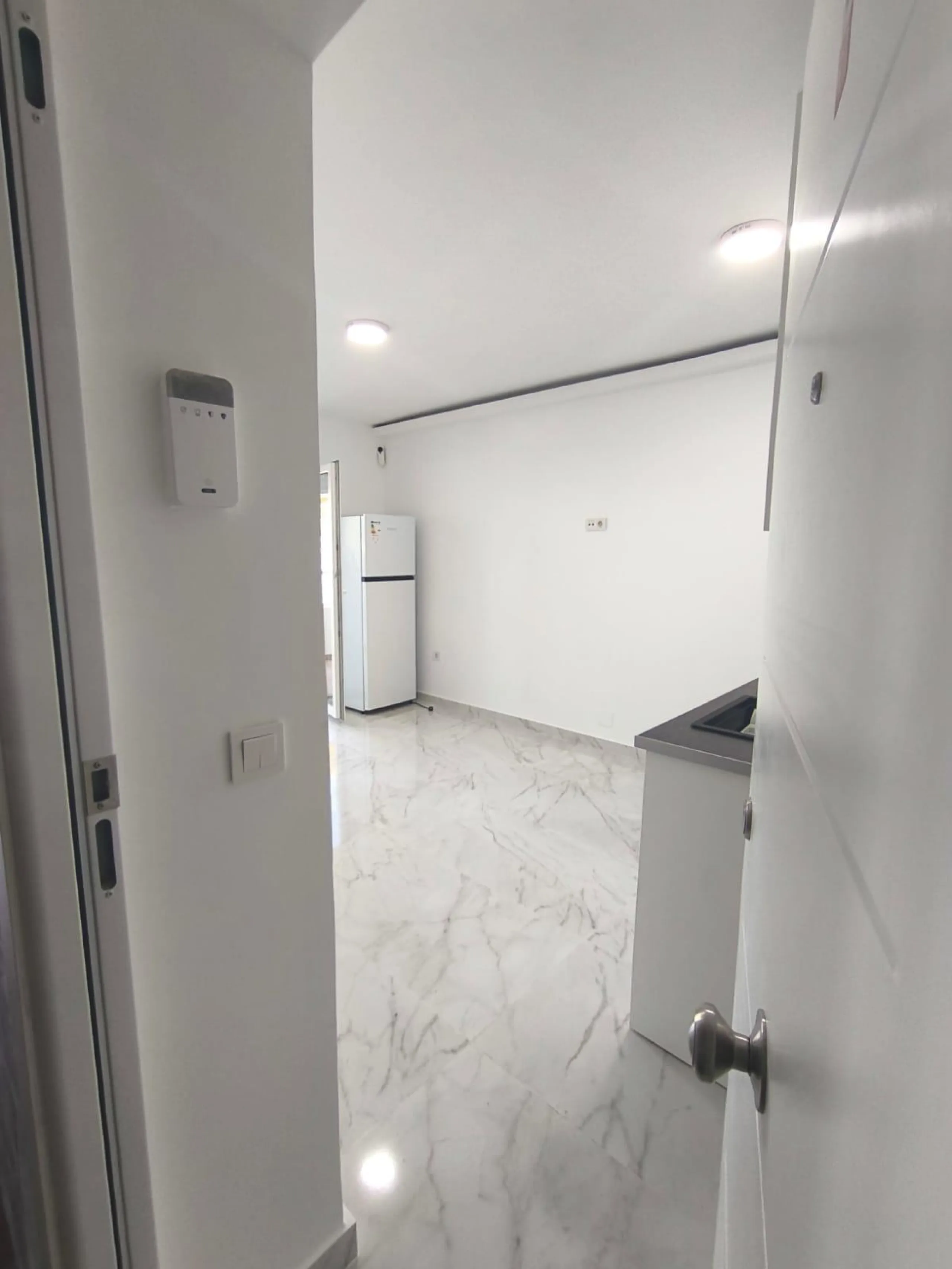 GRAN ESTUDIO EN TOTALMENTE REFORMADO EN CIUDAD QUESADA CON VISTAS Y PISCINA.