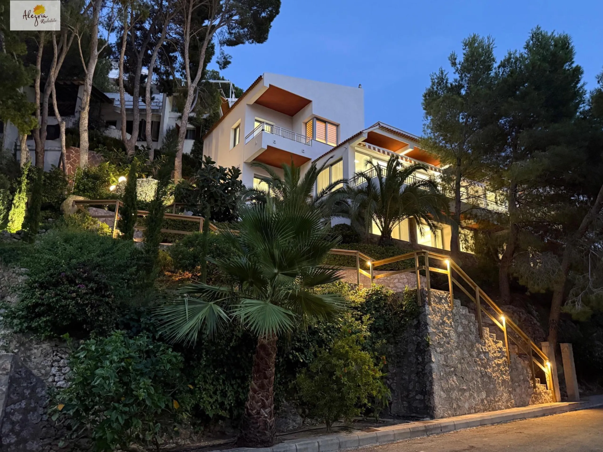 Villa de alta gama en la costa mediterránea, residencia Cap Blanc, Cullera