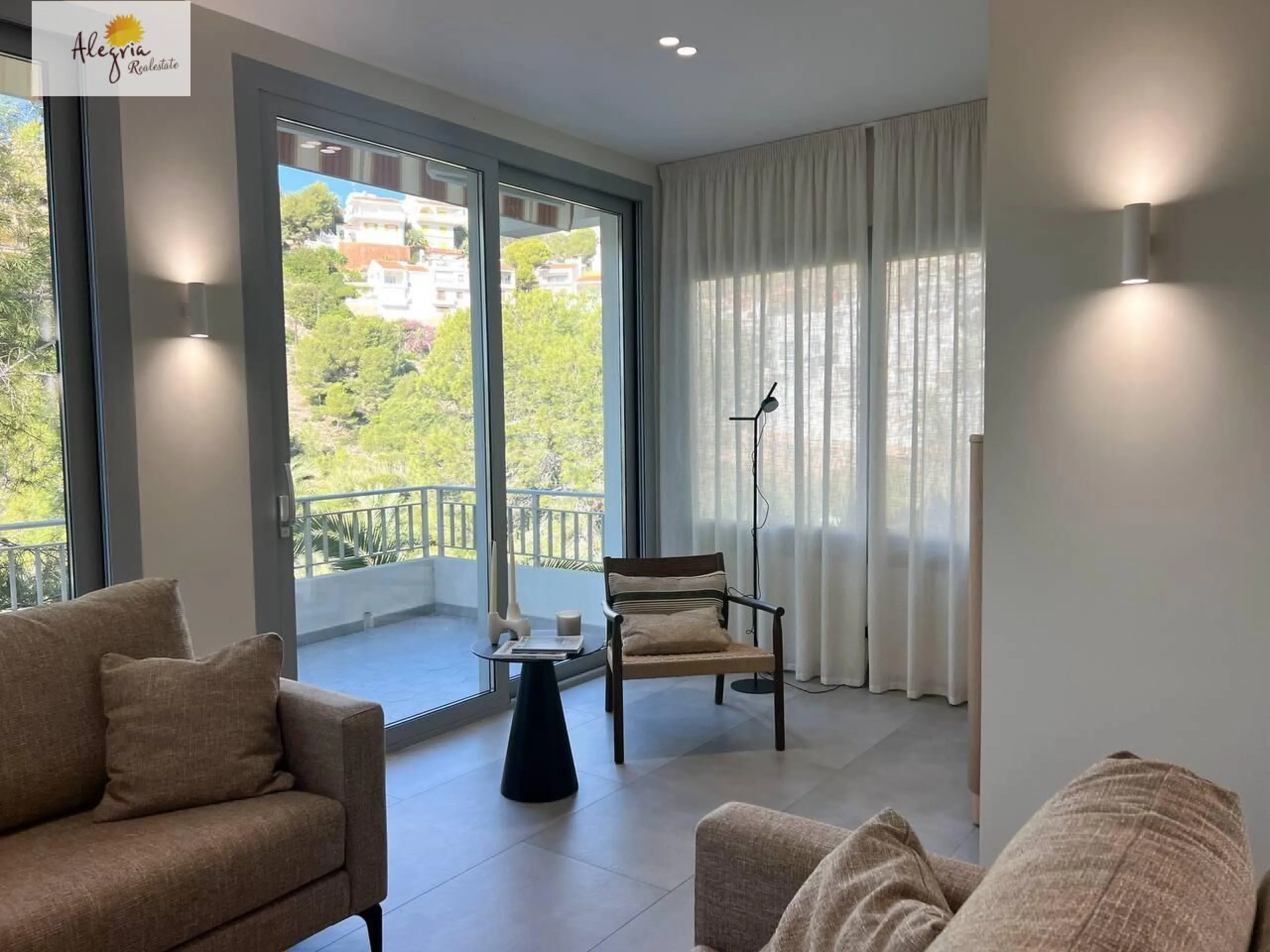 Villa de alta gama en la costa mediterránea, residencia Cap Blanc, Cullera