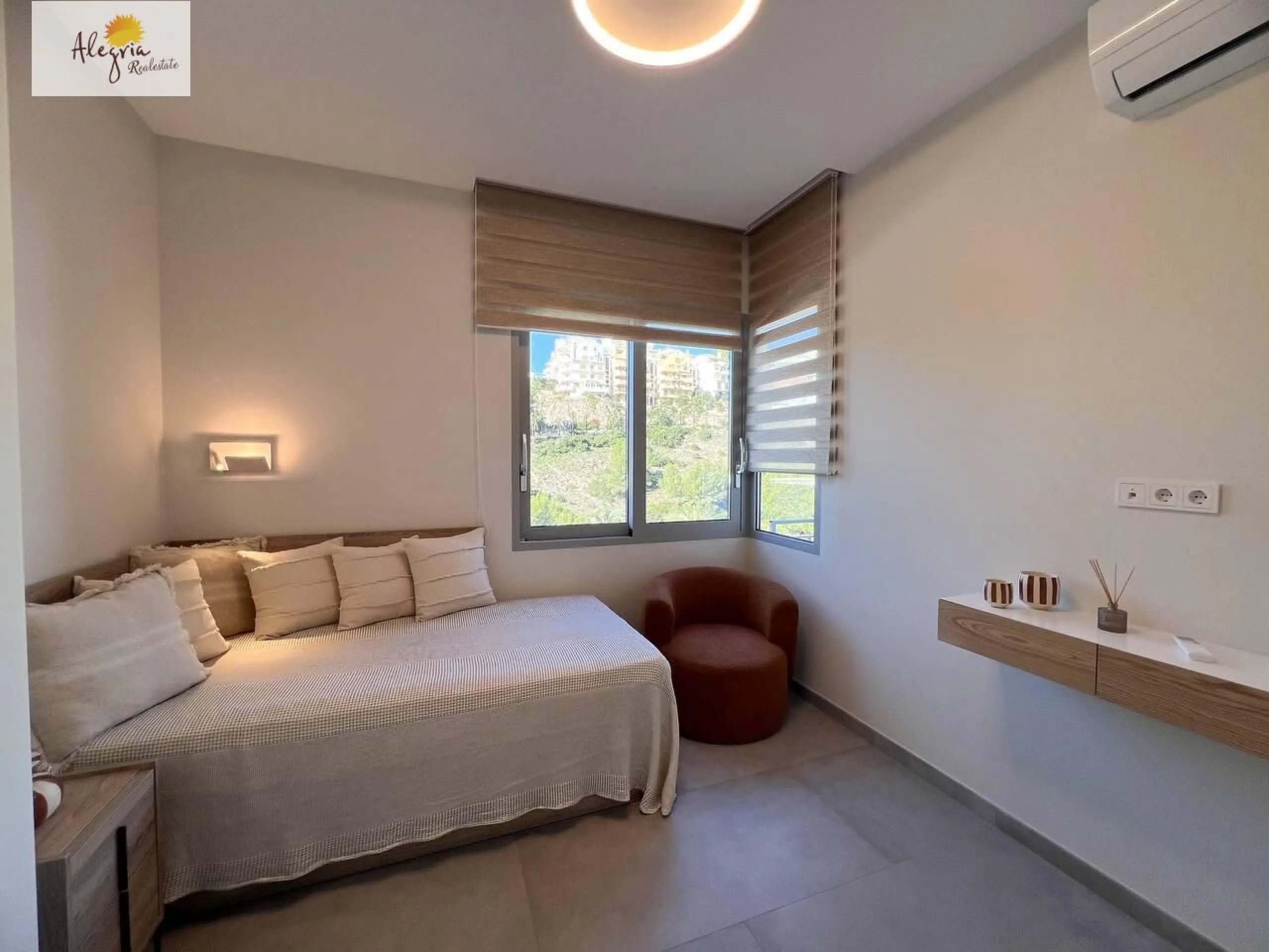 Villa de alta gama en la costa mediterránea, residencia Cap Blanc, Cullera