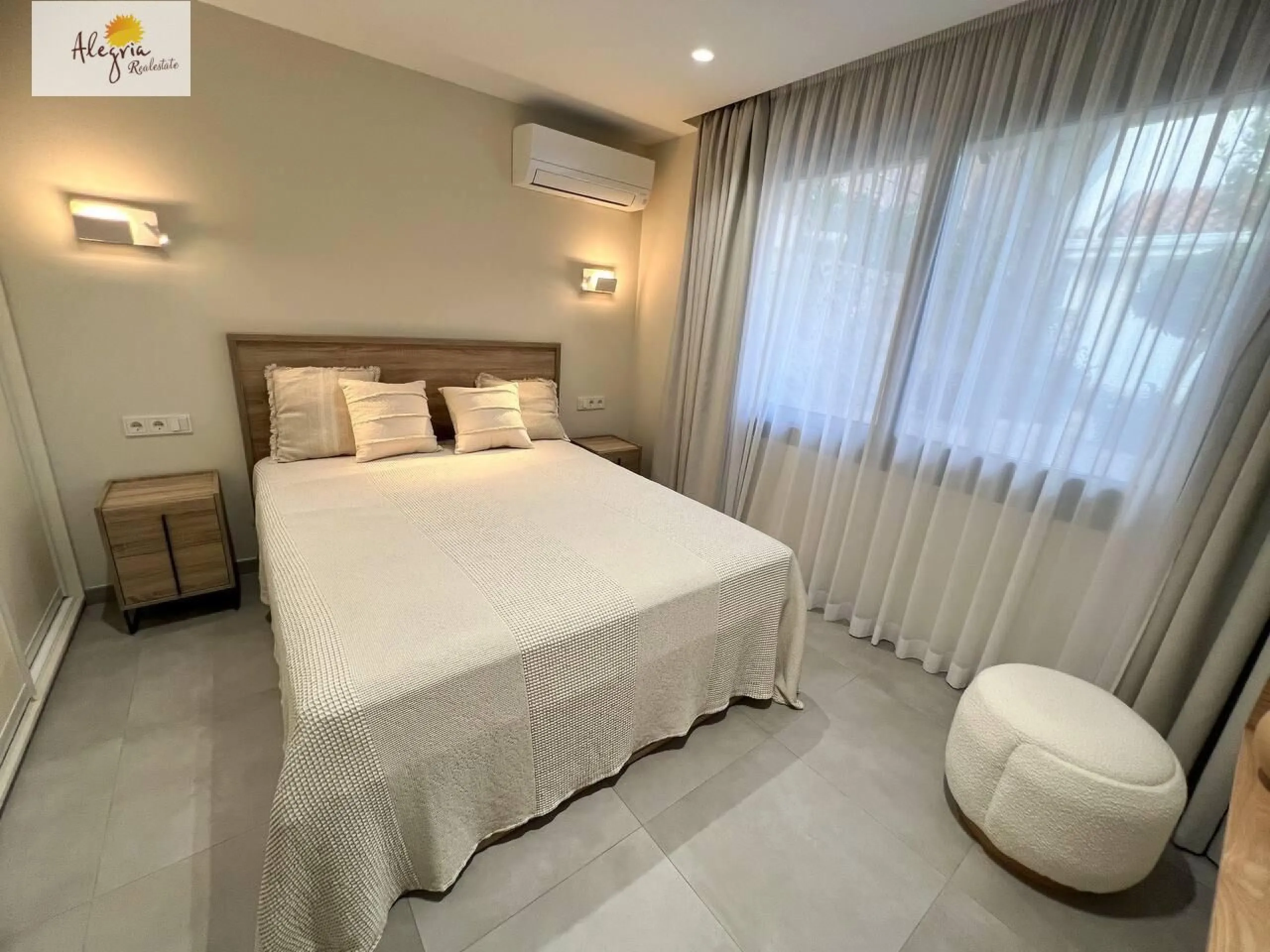 Villa de alta gama en la costa mediterránea, residencia Cap Blanc, Cullera