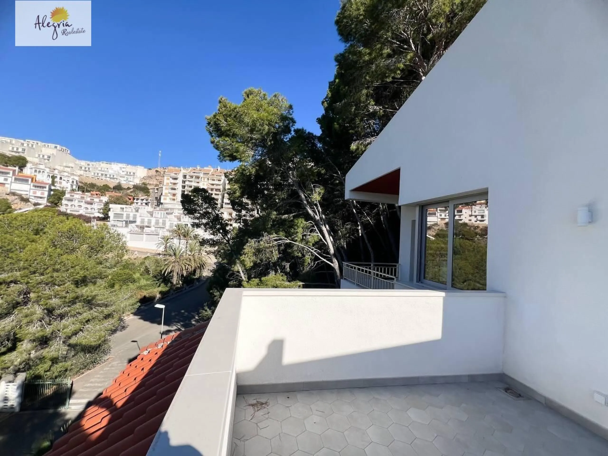 Villa de alta gama en la costa mediterránea, residencia Cap Blanc, Cullera