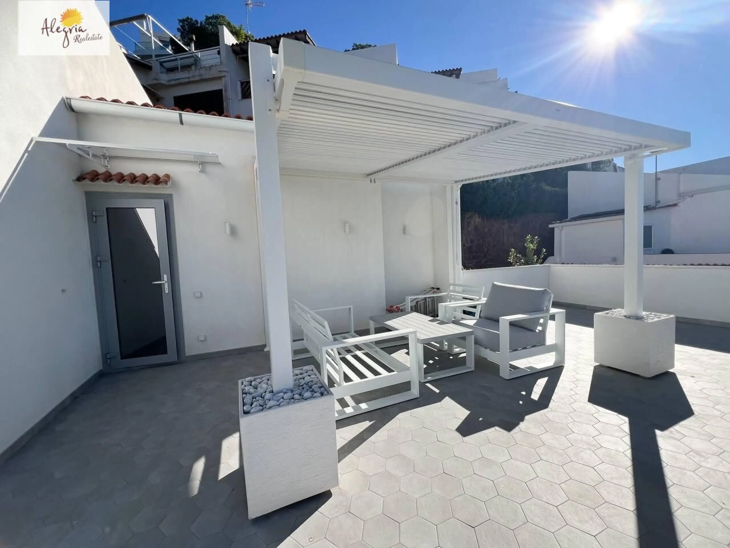 Villa de alta gama en la costa mediterránea, residencia Cap Blanc, Cullera