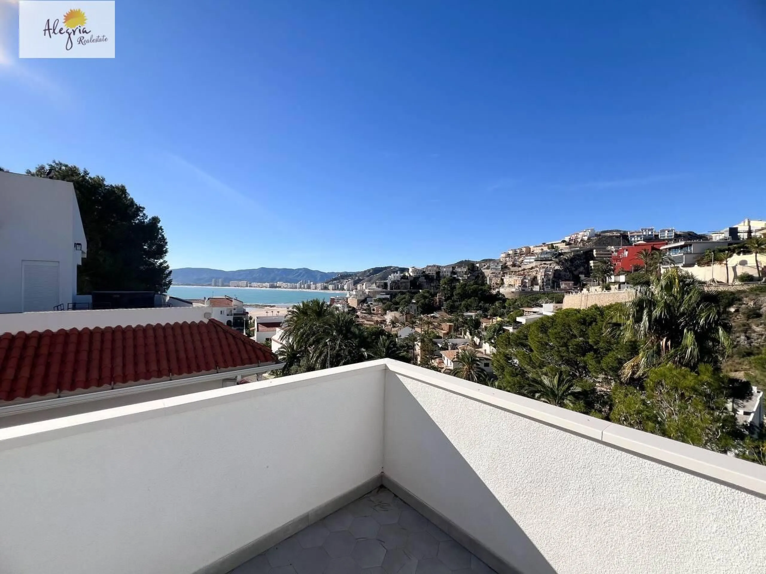 Villa de alta gama en la costa mediterránea, residencia Cap Blanc, Cullera