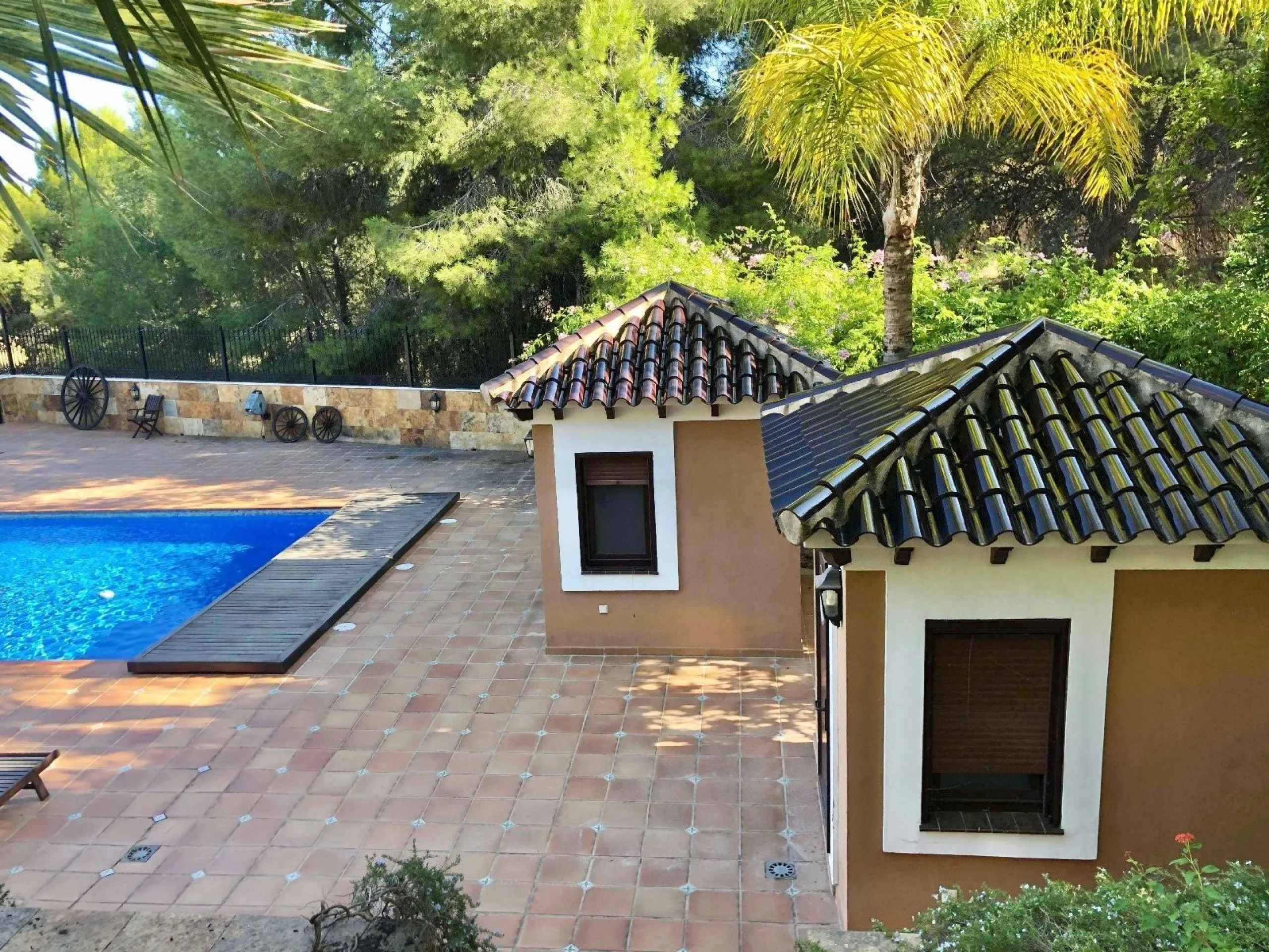 An exceptional residence in the heart of El Palmar, where luxury, comfort, and nature come together in perfect harmony.