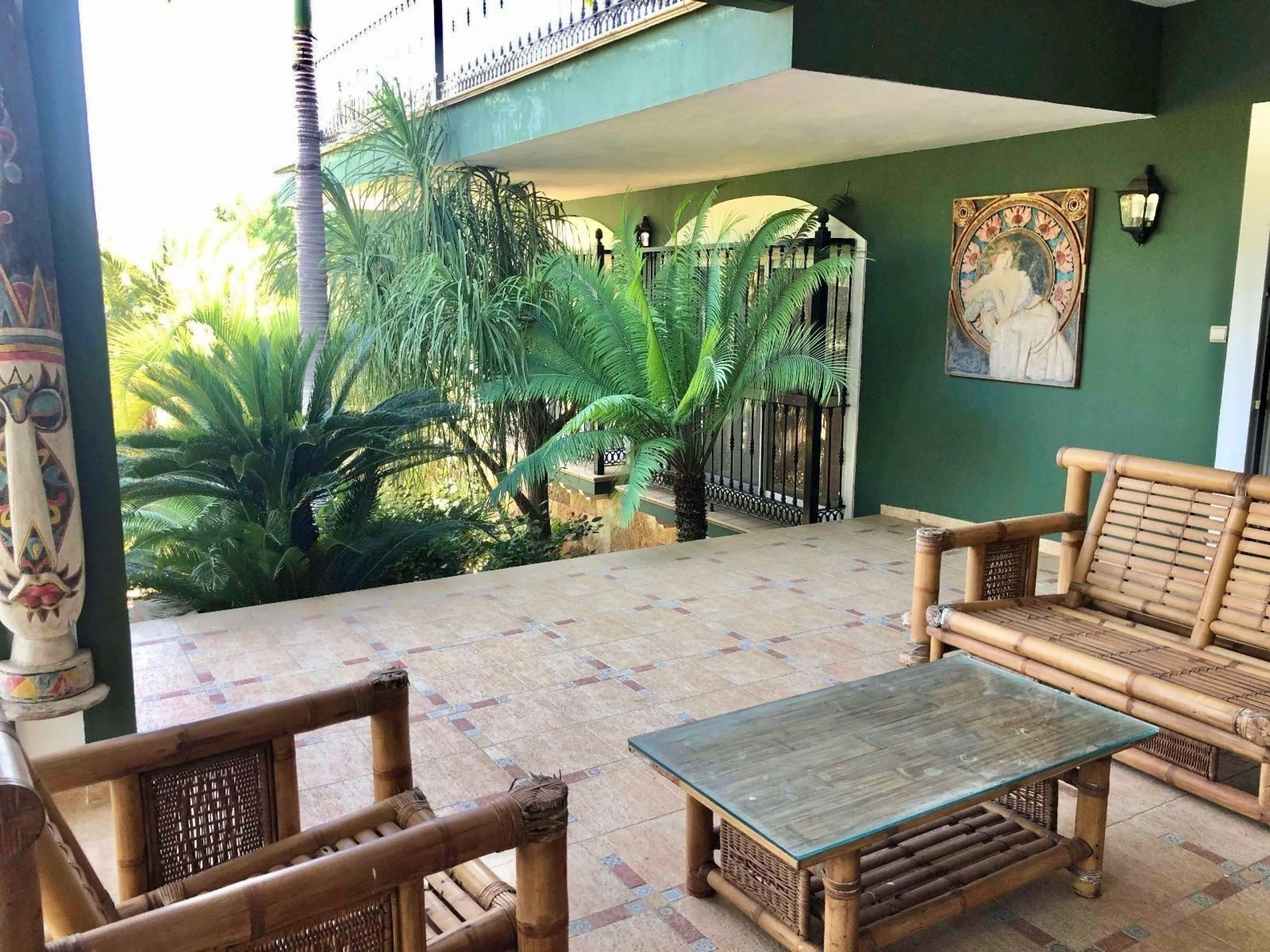 An exceptional residence in the heart of El Palmar, where luxury, comfort, and nature come together in perfect harmony.