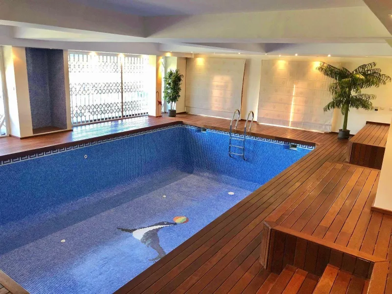 An exceptional residence in the heart of El Palmar, where luxury, comfort, and nature come together in perfect harmony.