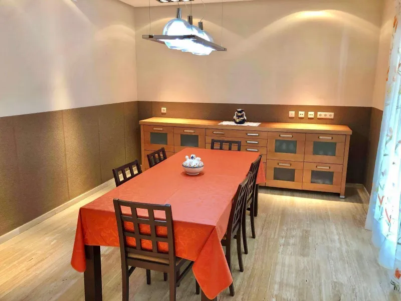 An exceptional residence in the heart of El Palmar, where luxury, comfort, and nature come together in perfect harmony.