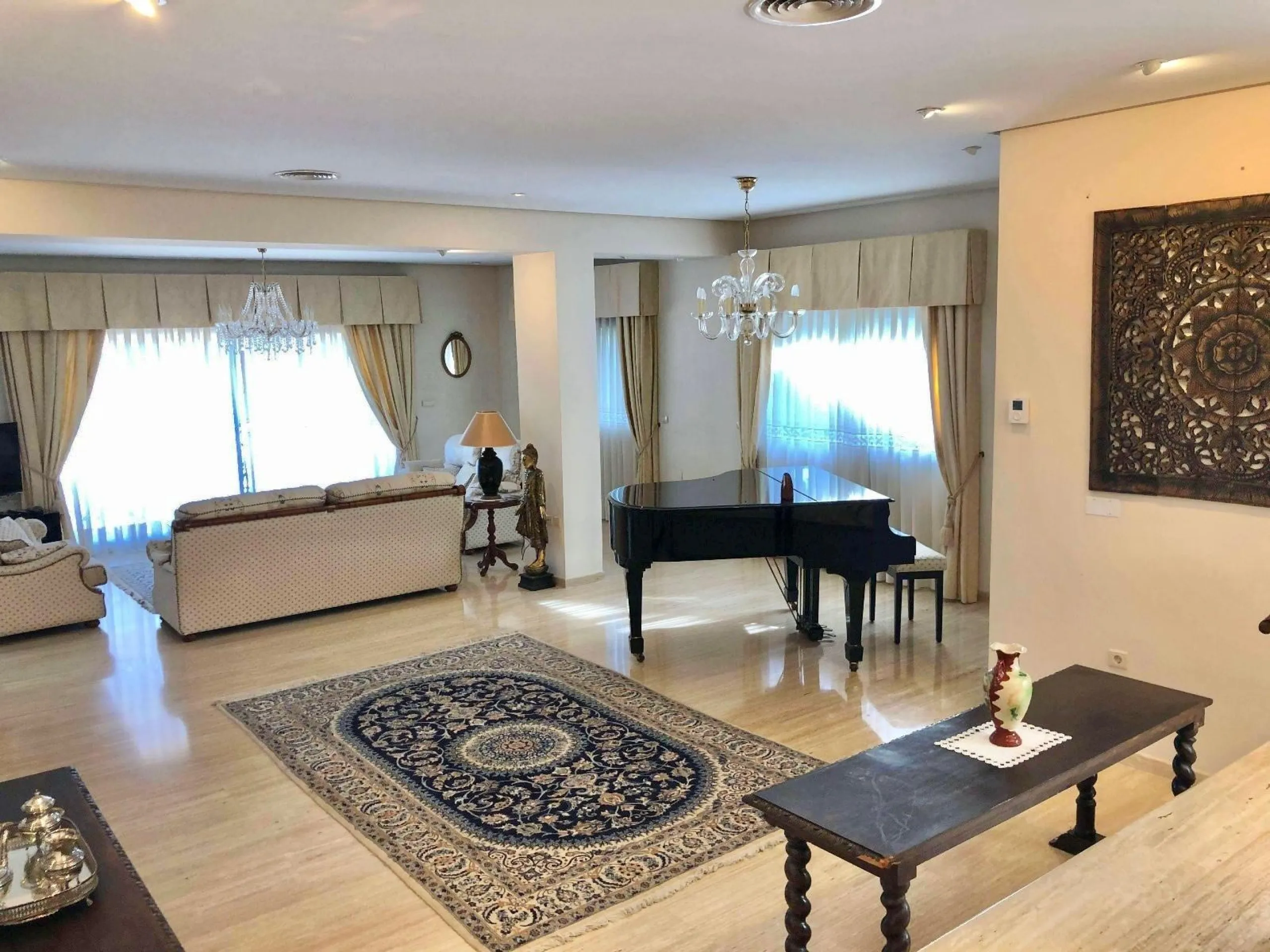 An exceptional residence in the heart of El Palmar, where luxury, comfort, and nature come together in perfect harmony.