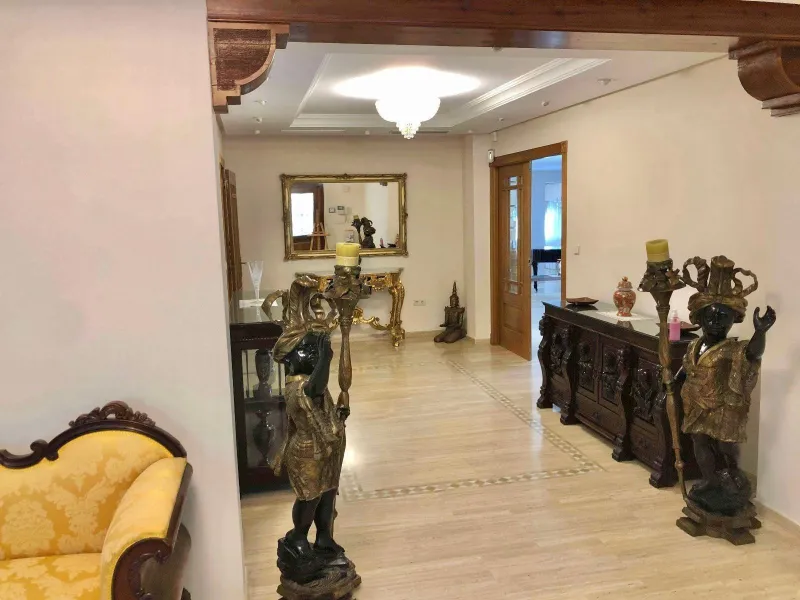 An exceptional residence in the heart of El Palmar, where luxury, comfort, and nature come together in perfect harmony.
