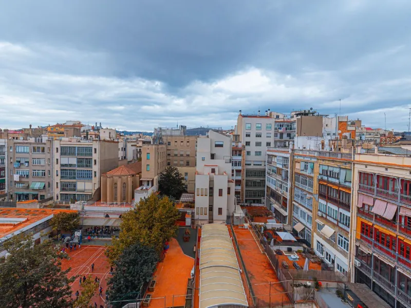 Bright apartment with classic character in Eixample, Barcelona