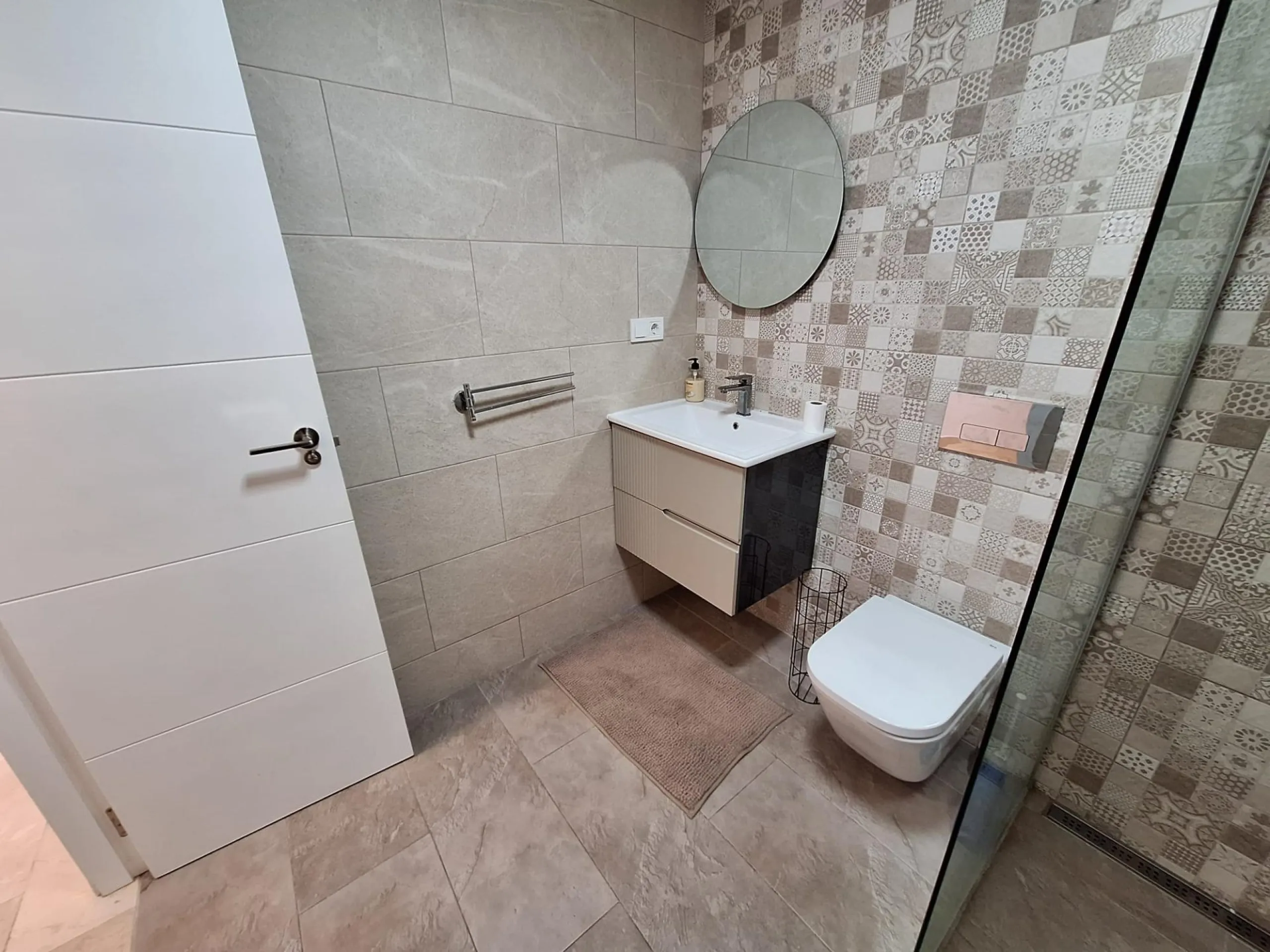 Magnificent Renovated Townhouse in Playa del Cura, Torrevieja