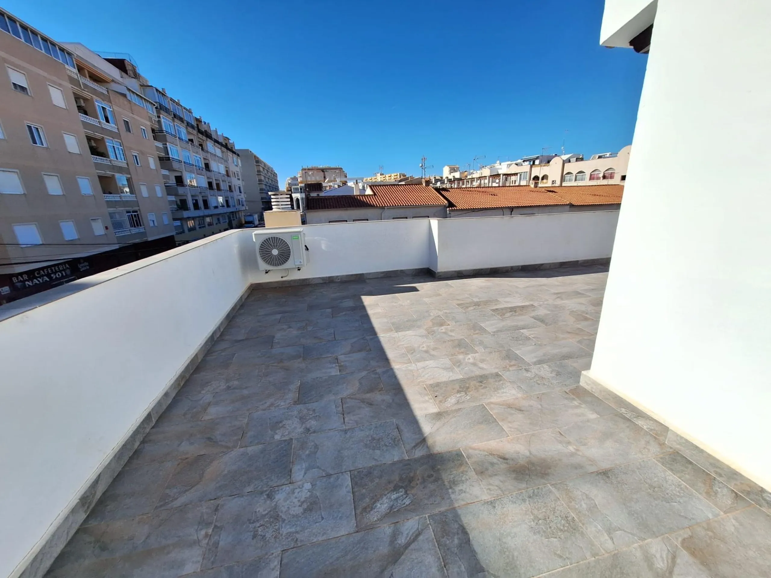 Magnificent Renovated Townhouse in Playa del Cura, Torrevieja