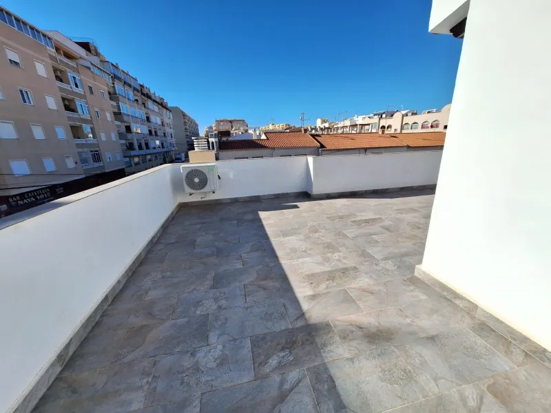 Magnificent Renovated Townhouse in Playa del Cura, Torrevieja