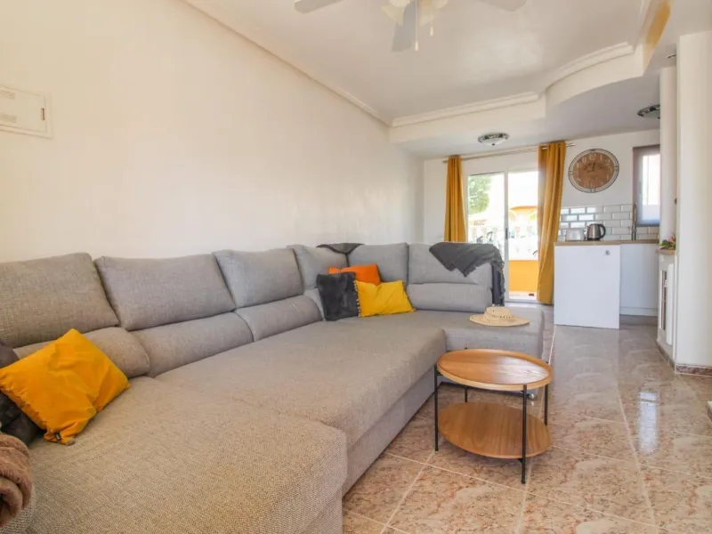 Charming East-Facing Townhouse in La Regia – 800 m to Cabo Roig Strip