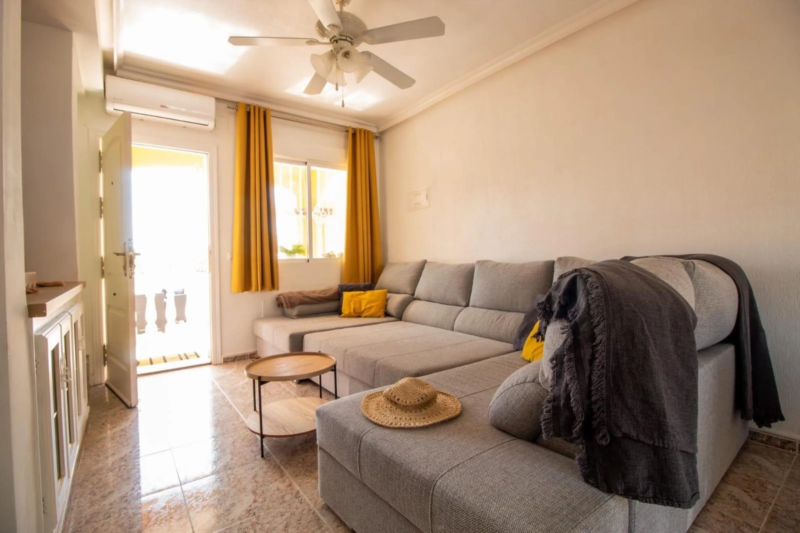 Charming East-Facing Townhouse in La Regia – 800 m to Cabo Roig Strip