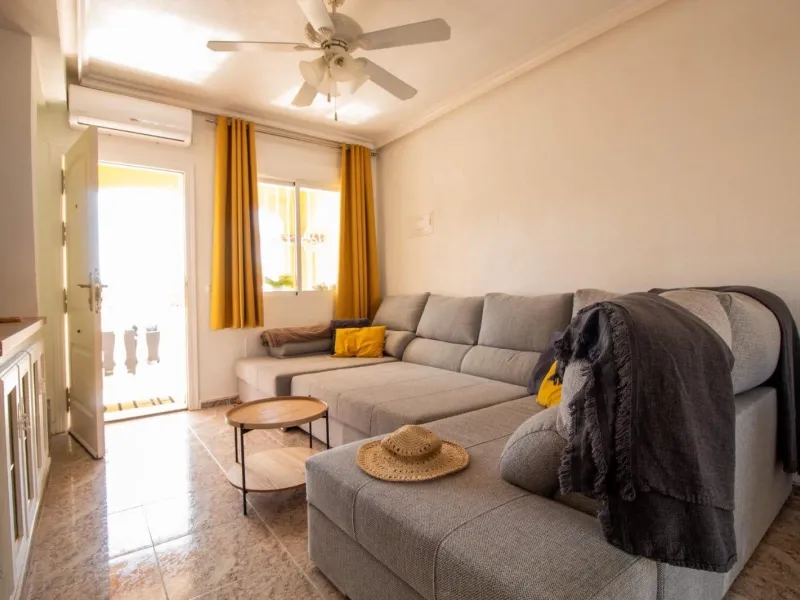 Charming East-Facing Townhouse in La Regia – 800 m to Cabo Roig Strip