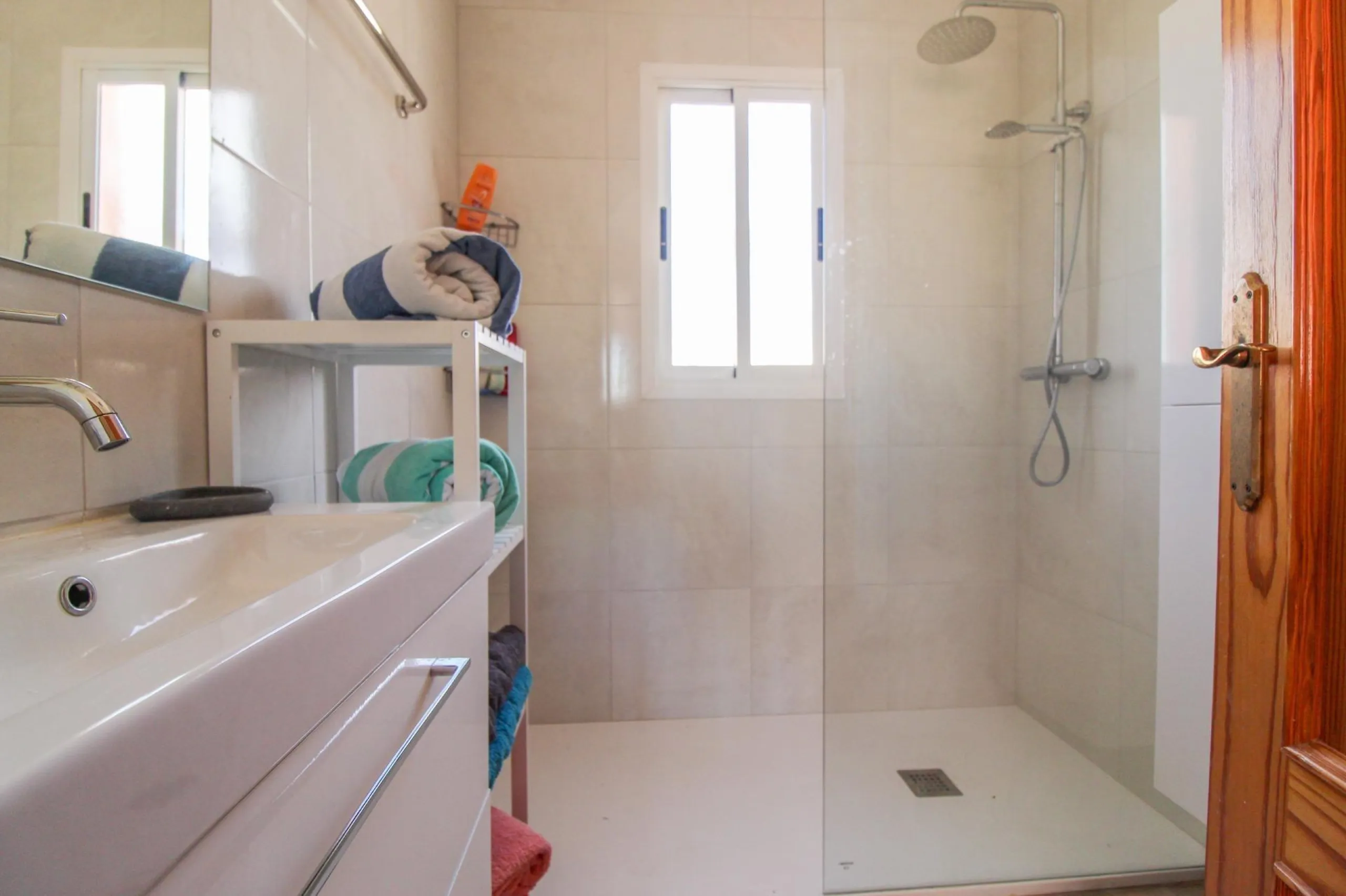 Charming East-Facing Townhouse in La Regia – 800 m to Cabo Roig Strip