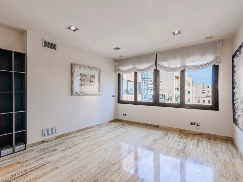 Apartment with direct views of Casa Batlló on Passeig de Gracia, Barcelona