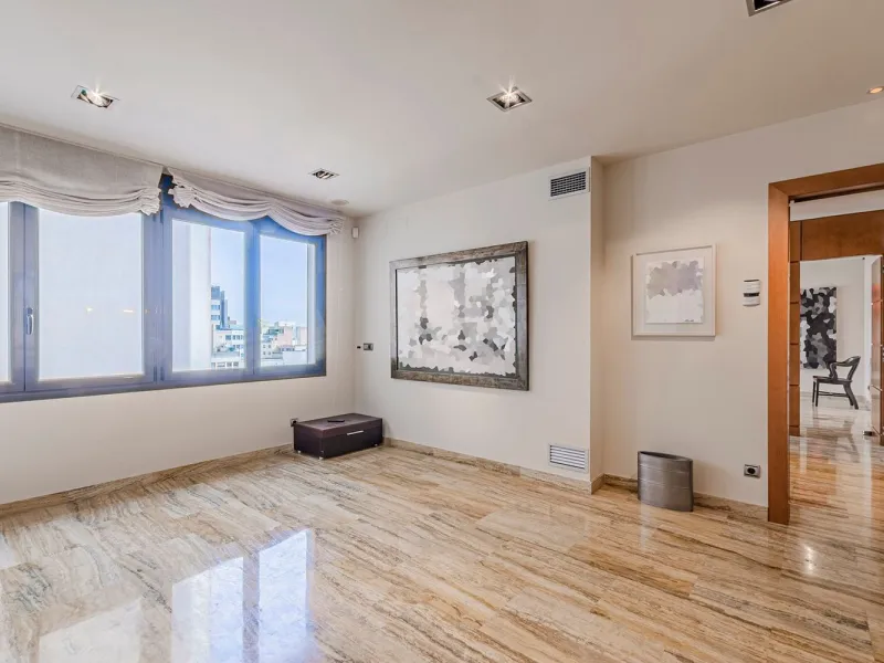 Apartment with direct views of Casa Batlló on Passeig de Gracia, Barcelona