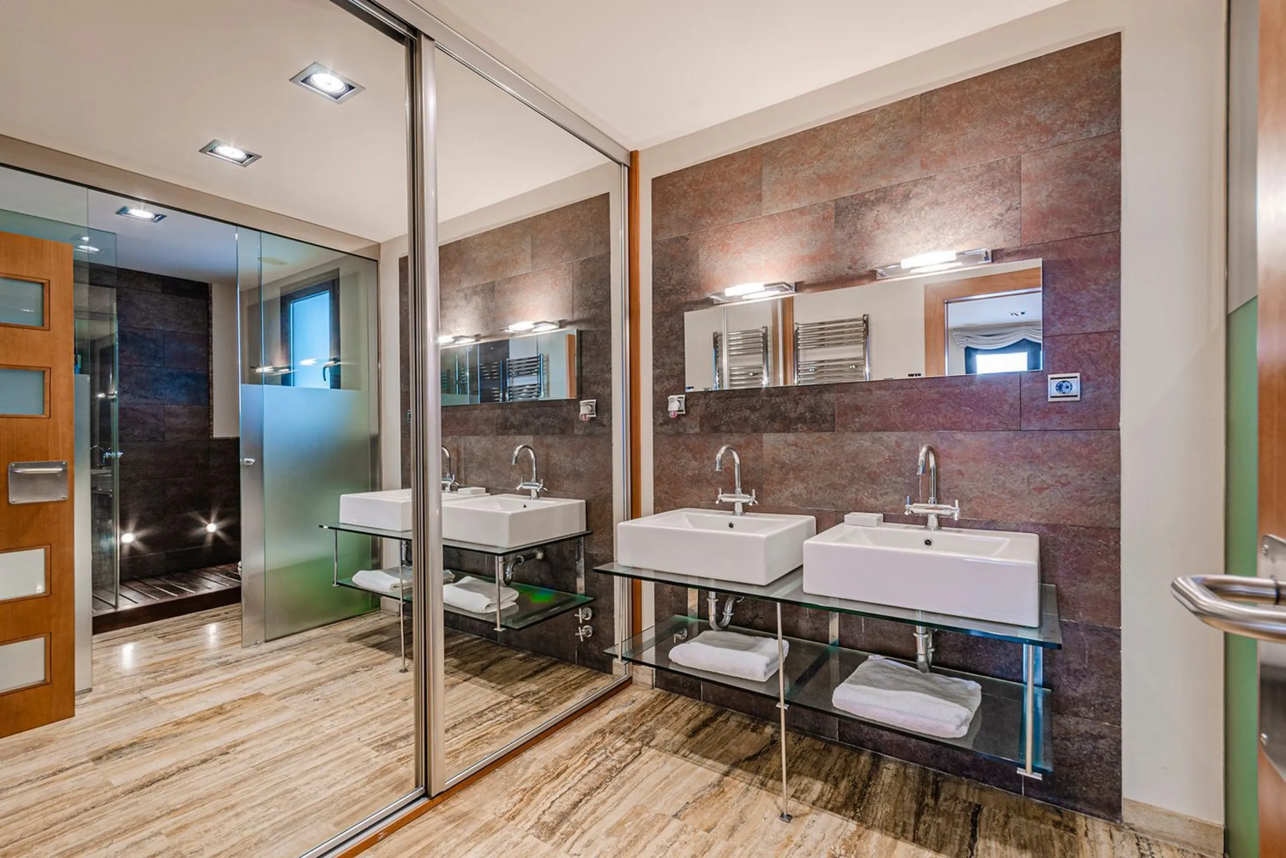 Apartment with direct views of Casa Batlló on Passeig de Gracia, Barcelona