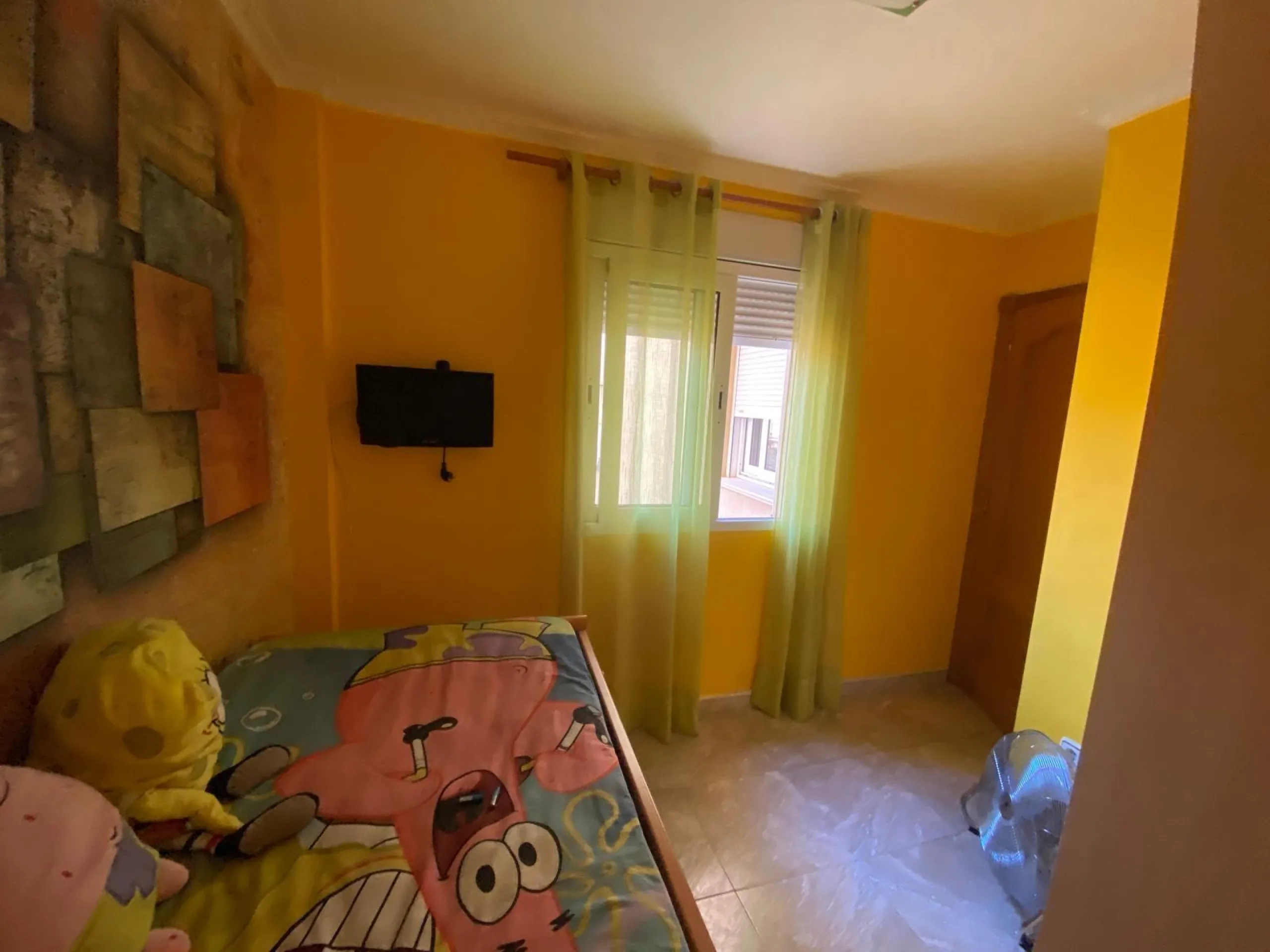 Apartamento con 2 dormitorios, 1 baño, 700 m. de la playa