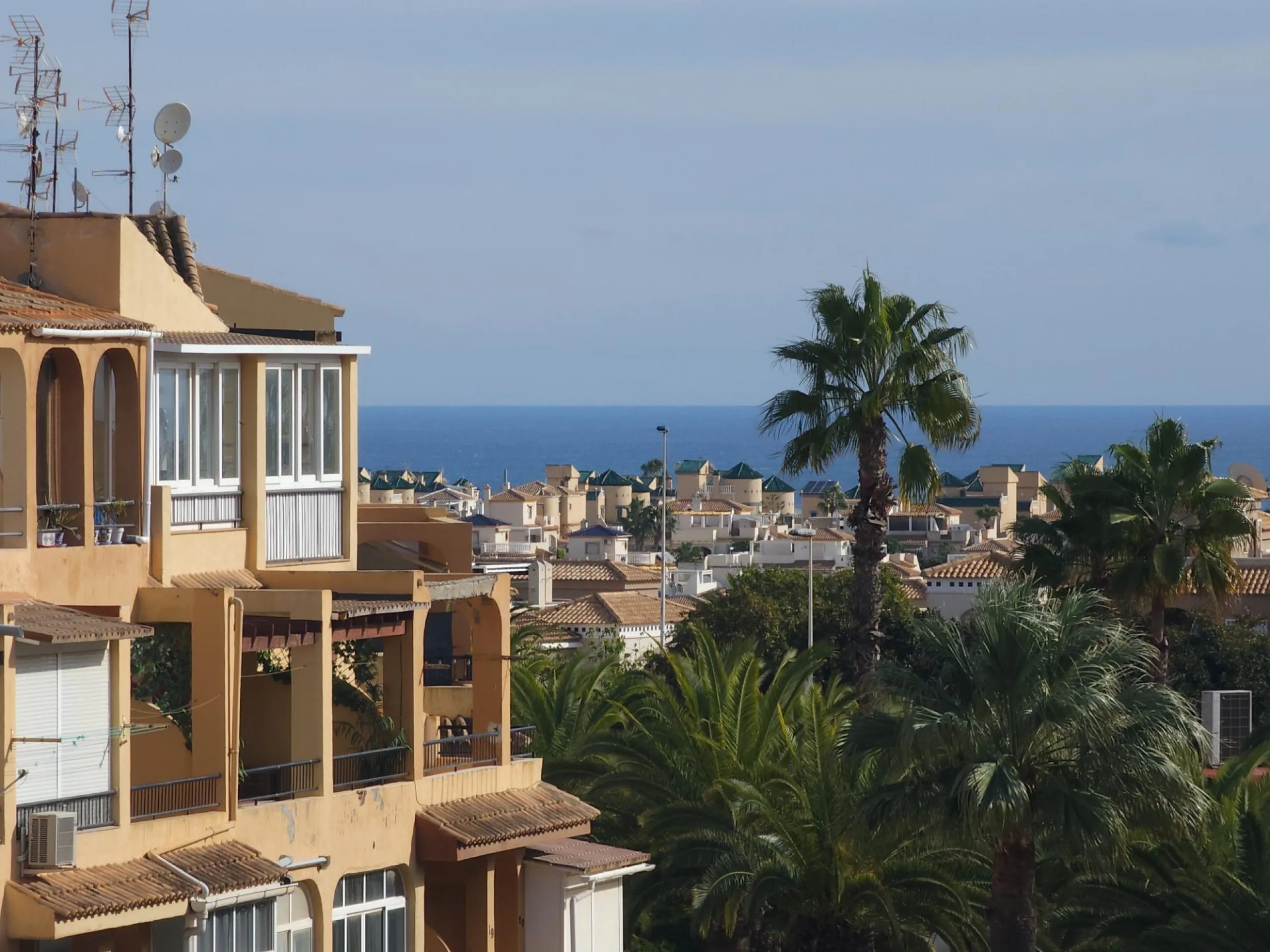 Modern Apartment in Torreblanca, Torrevieja - Ideal for Investment
