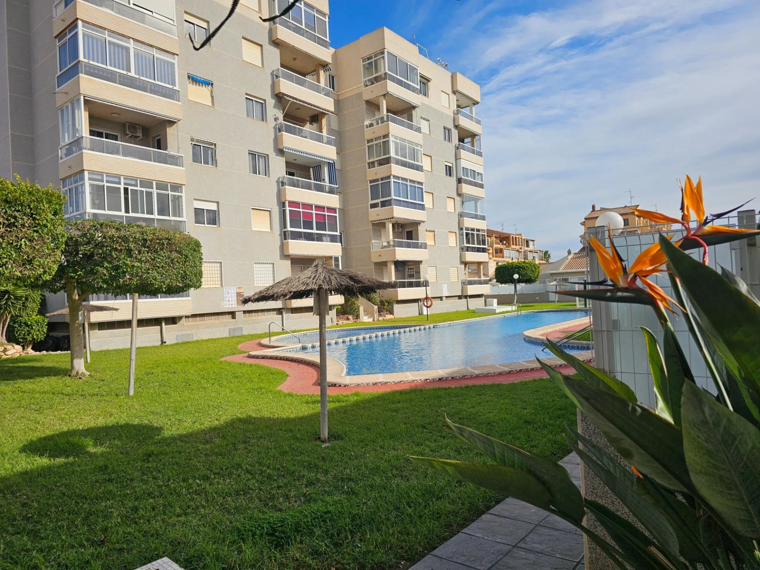 Modern Apartment in Torreblanca, Torrevieja - Ideal for Investment