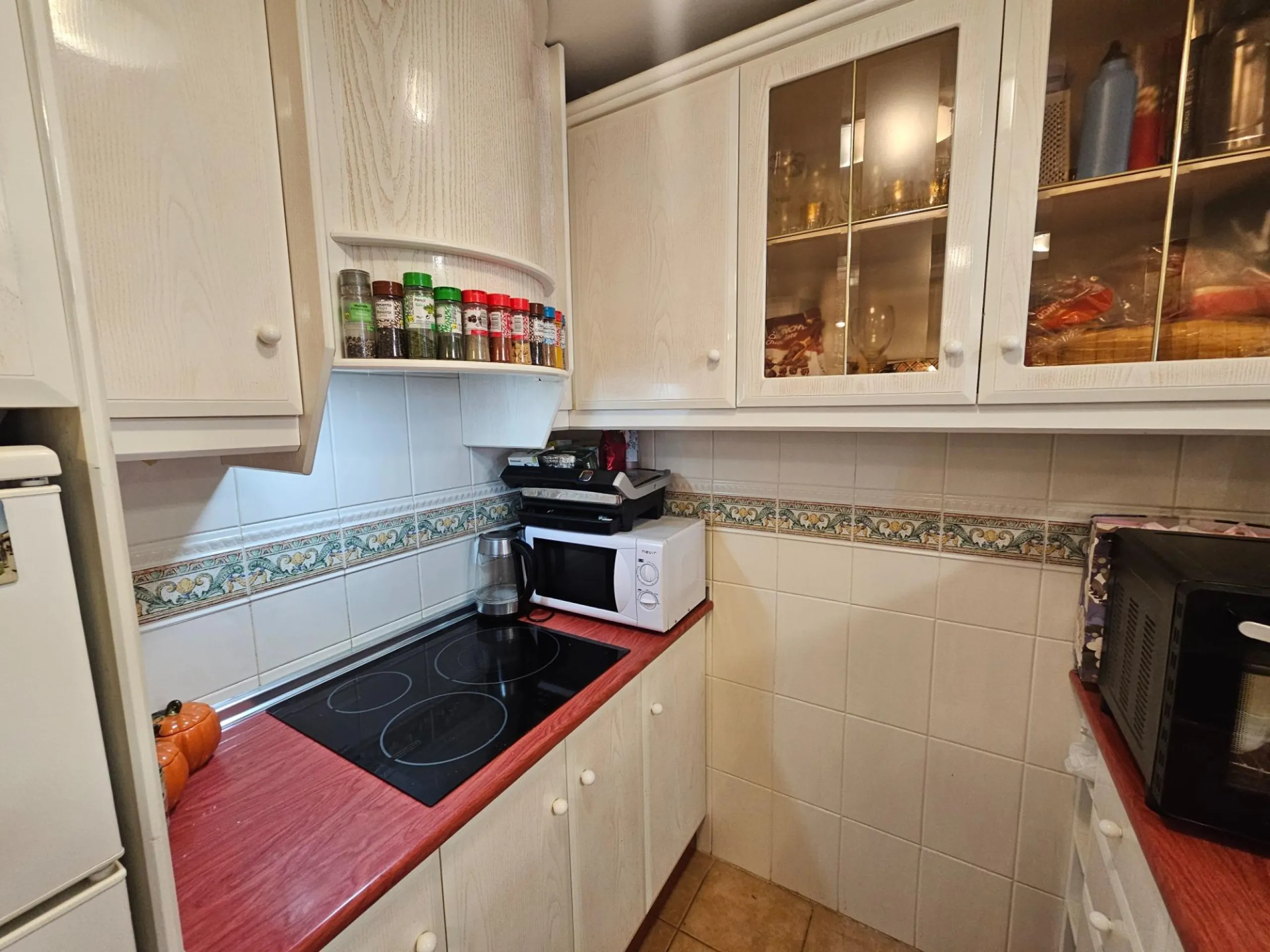 Modern Apartment in Torreblanca, Torrevieja - Ideal for Investment