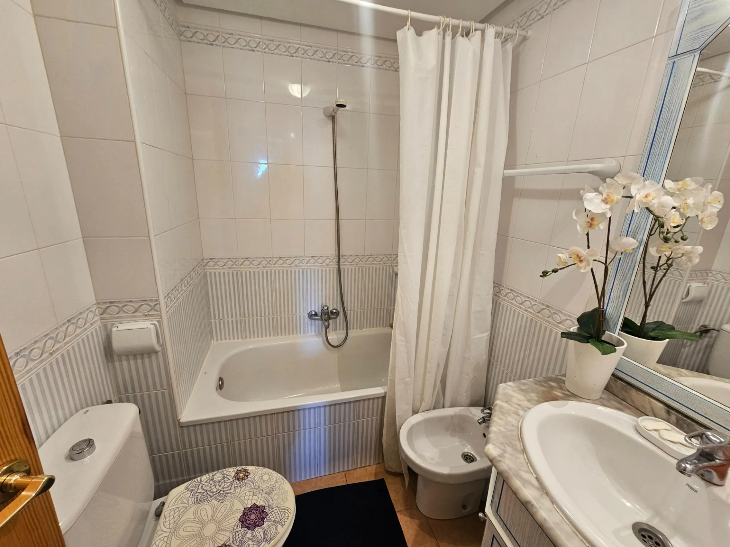 Modern Apartment in Torreblanca, Torrevieja - Ideal for Investment
