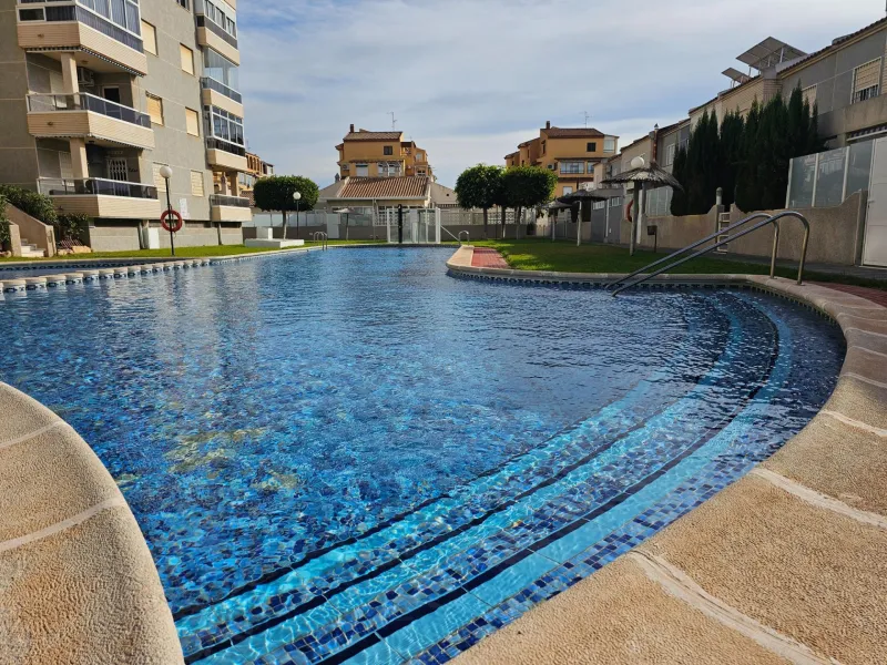 Modern Apartment in Torreblanca, Torrevieja - Ideal for Investment