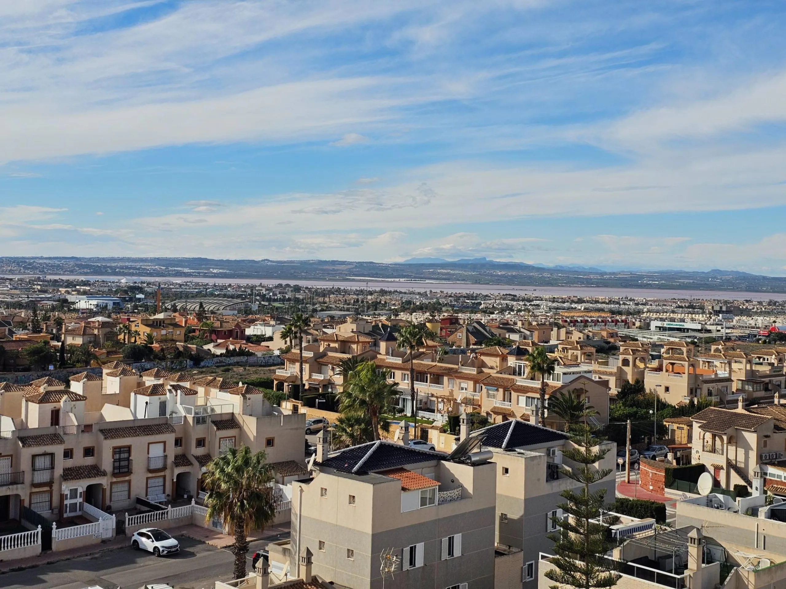Modern Apartment in Torreblanca, Torrevieja - Ideal for Investment