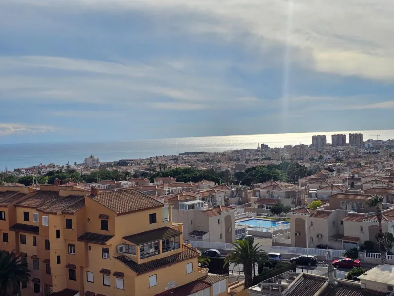 Modern Apartment in Torreblanca, Torrevieja - Ideal for Investment