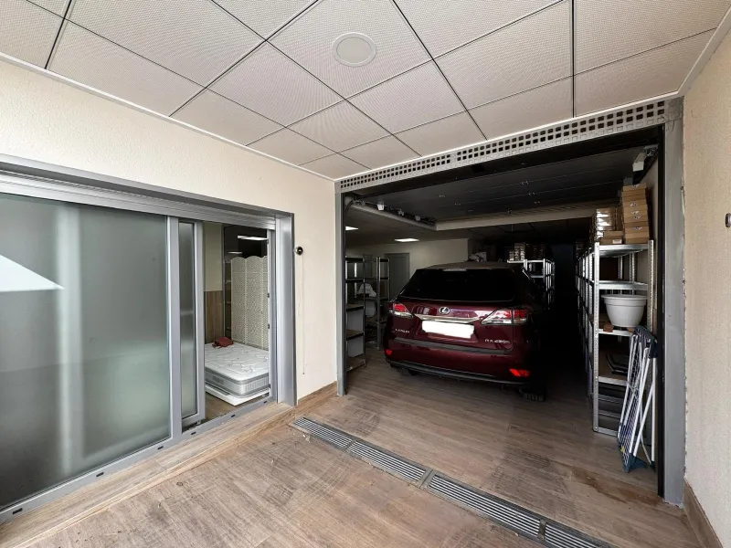 VILLA DE LUJO CON VISTAS AL MAR EN CAPMOAMOR CON 349 M2 DE CASA Y 503 DE PARCELA. 4 DORM. 6 BAÑOS. CON ASCENSOR.