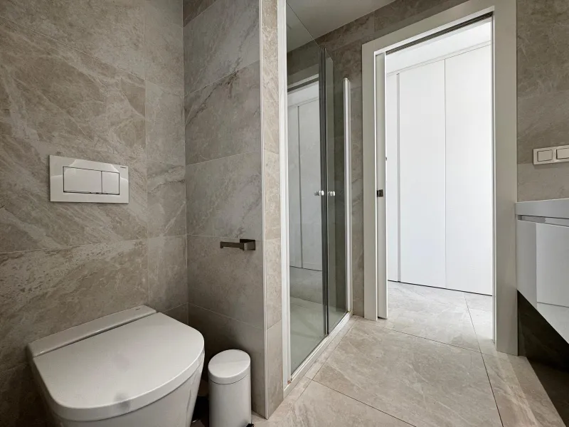 VILLA DE LUJO CON VISTAS AL MAR EN CAPMOAMOR CON 349 M2 DE CASA Y 503 DE PARCELA. 4 DORM. 6 BAÑOS. CON ASCENSOR.