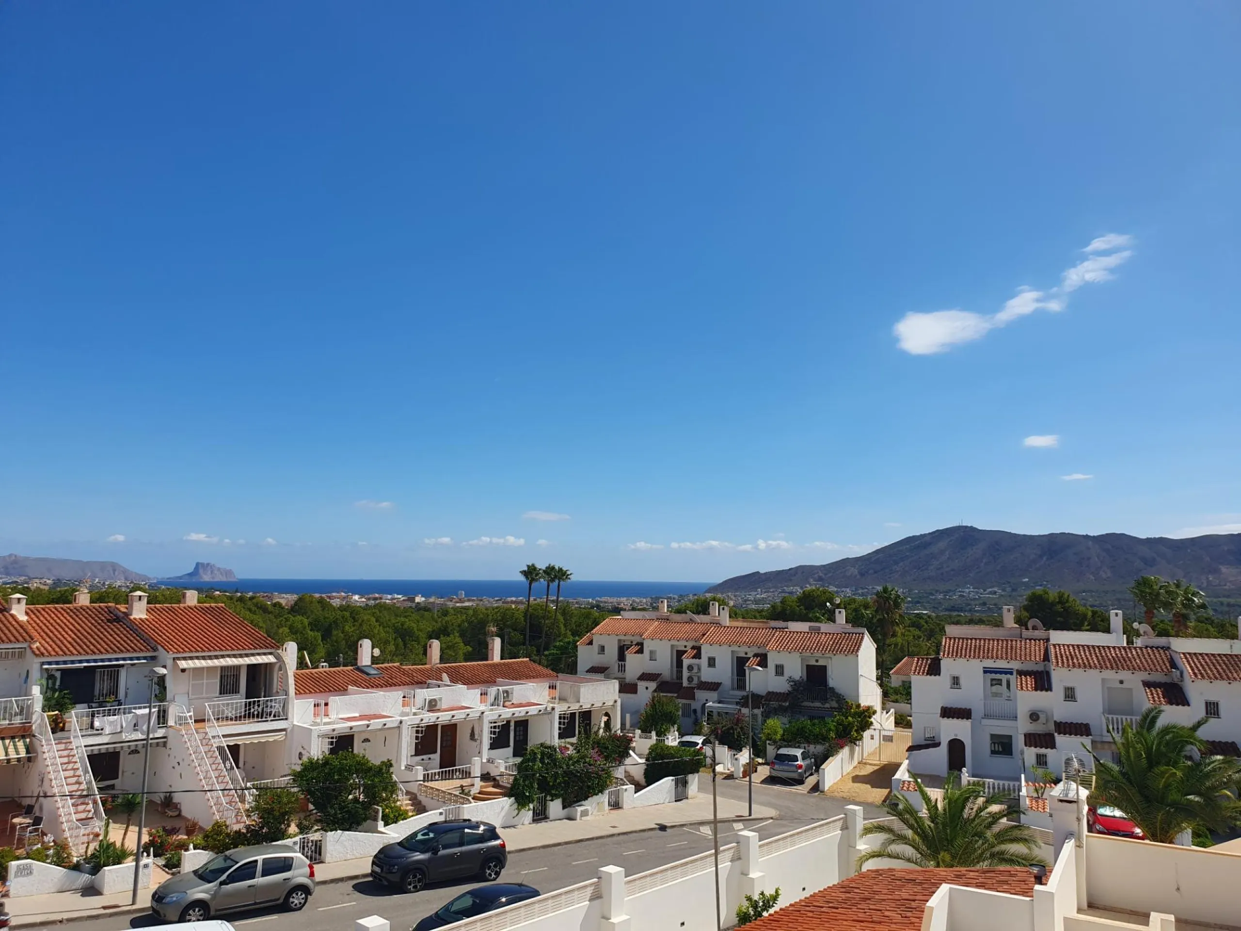 🌴 New modern villas in La Nucía