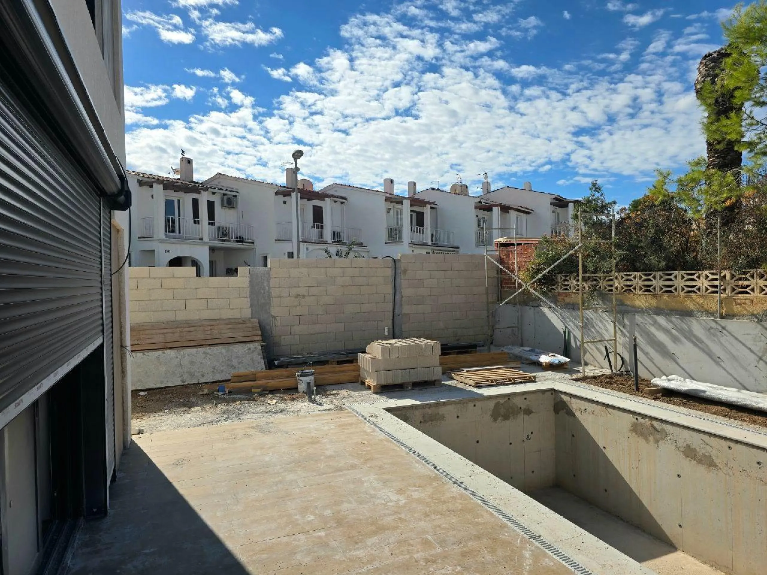 🌴 New modern villas in La Nucía