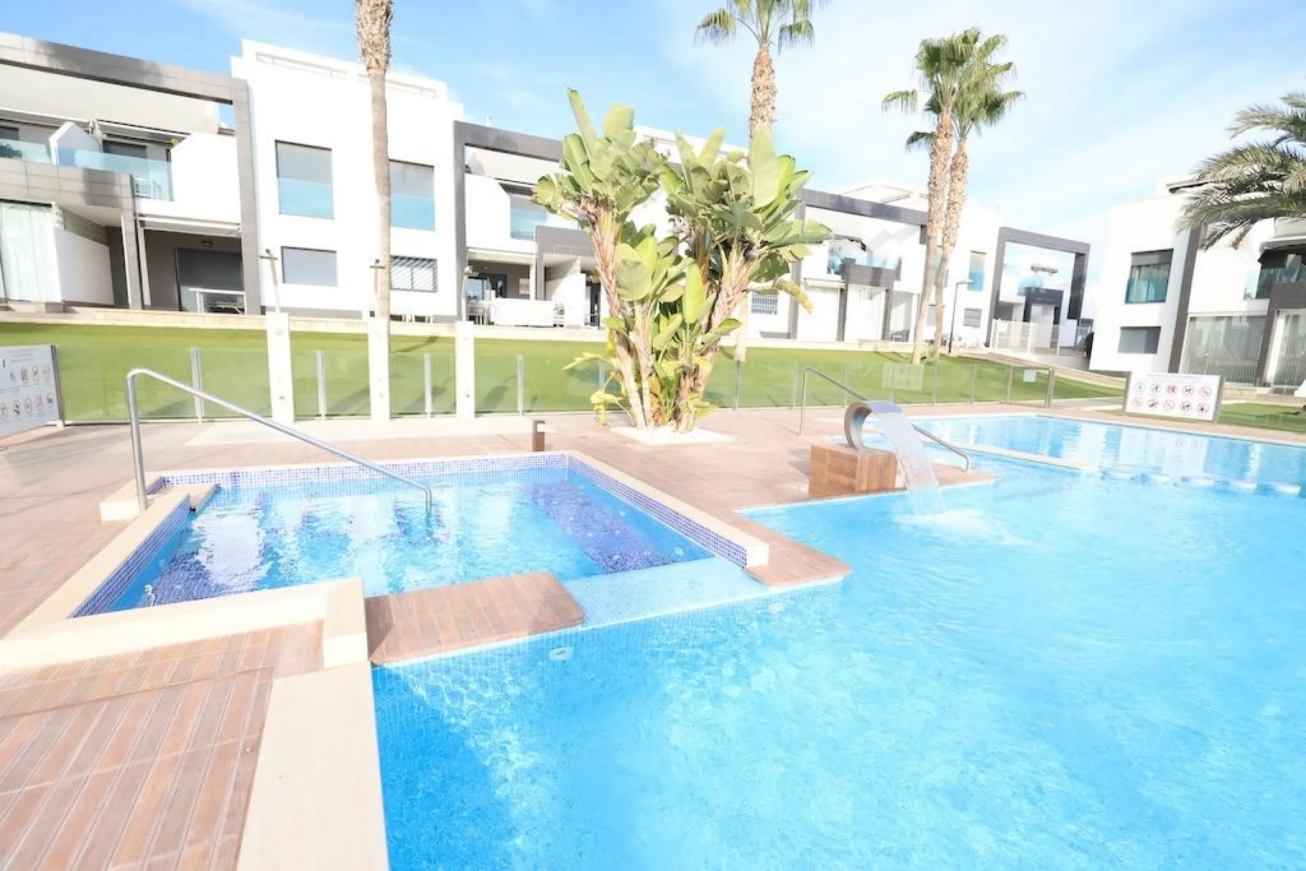 La Zenia, Oasis Beach II Residential