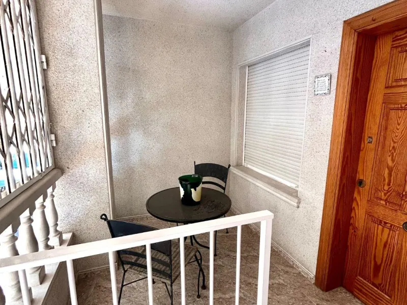 APARTAMENTO DE 3 DORM. 2 BAÑOS. CON SUPERFICIE DE 85 M2. (EDIFICIO GALEON) PLAYA A 400 METROS.