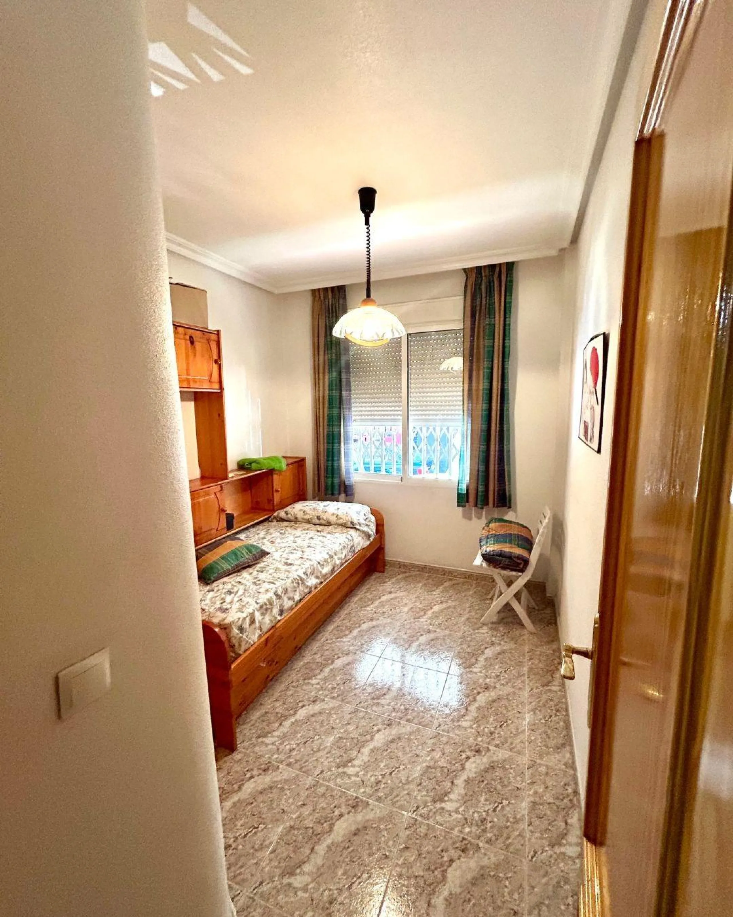 APARTAMENTO DE 3 DORM. 2 BAÑOS. CON SUPERFICIE DE 85 M2. (EDIFICIO GALEON) PLAYA A 400 METROS.