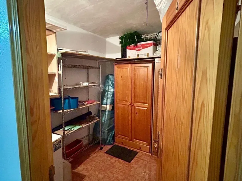 APARTAMENTO CON GARAJE Y TRASTERO INCLUIDO. 2 DORM. 1 BAÑO. SUPERFICIE 68 M2. PLAYA A 650 METROS.