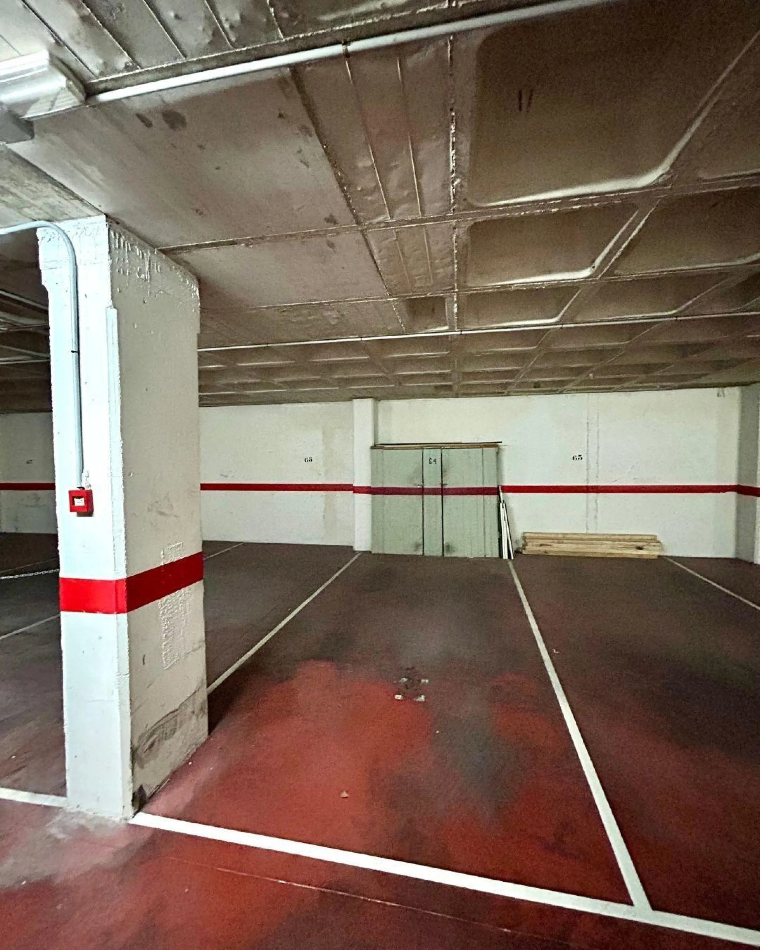 APARTAMENTO CON GARAJE Y TRASTERO INCLUIDO. 2 DORM. 1 BAÑO. SUPERFICIE 68 M2. PLAYA A 650 METROS.