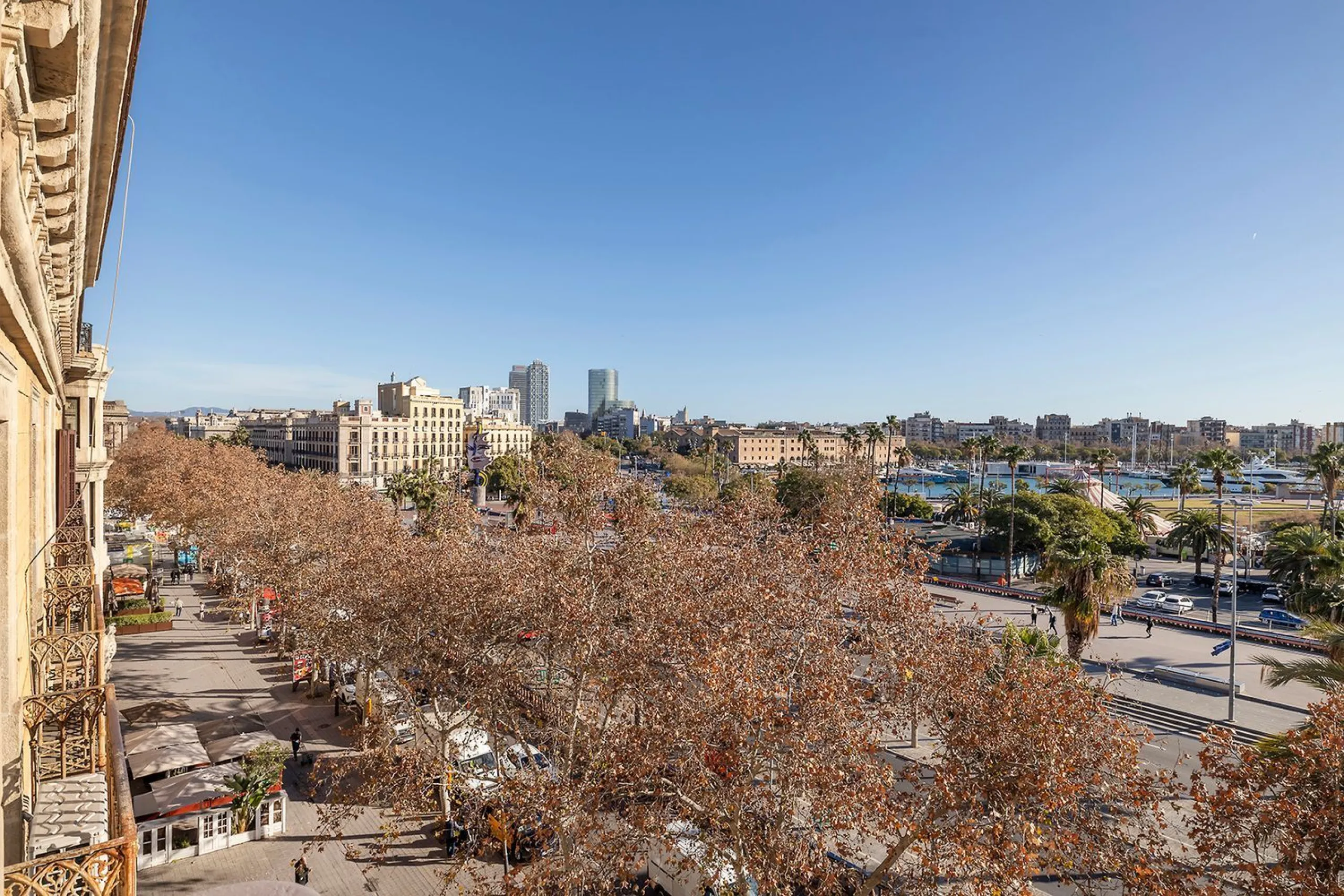 New-build apartment with sea views in Port Vell, Barcelona
