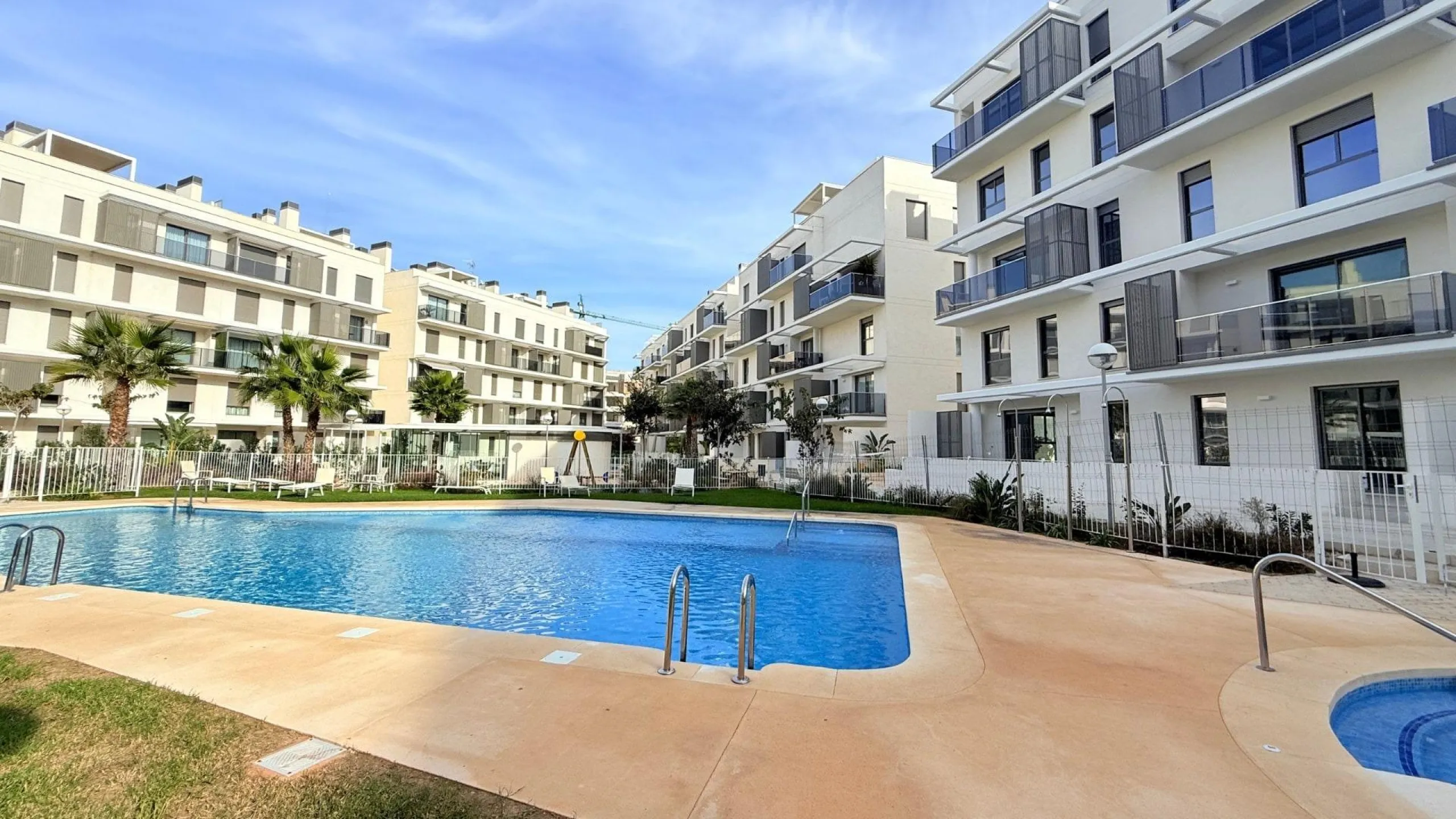 Contemporary Residence in Dénia Just Steps from the Sea