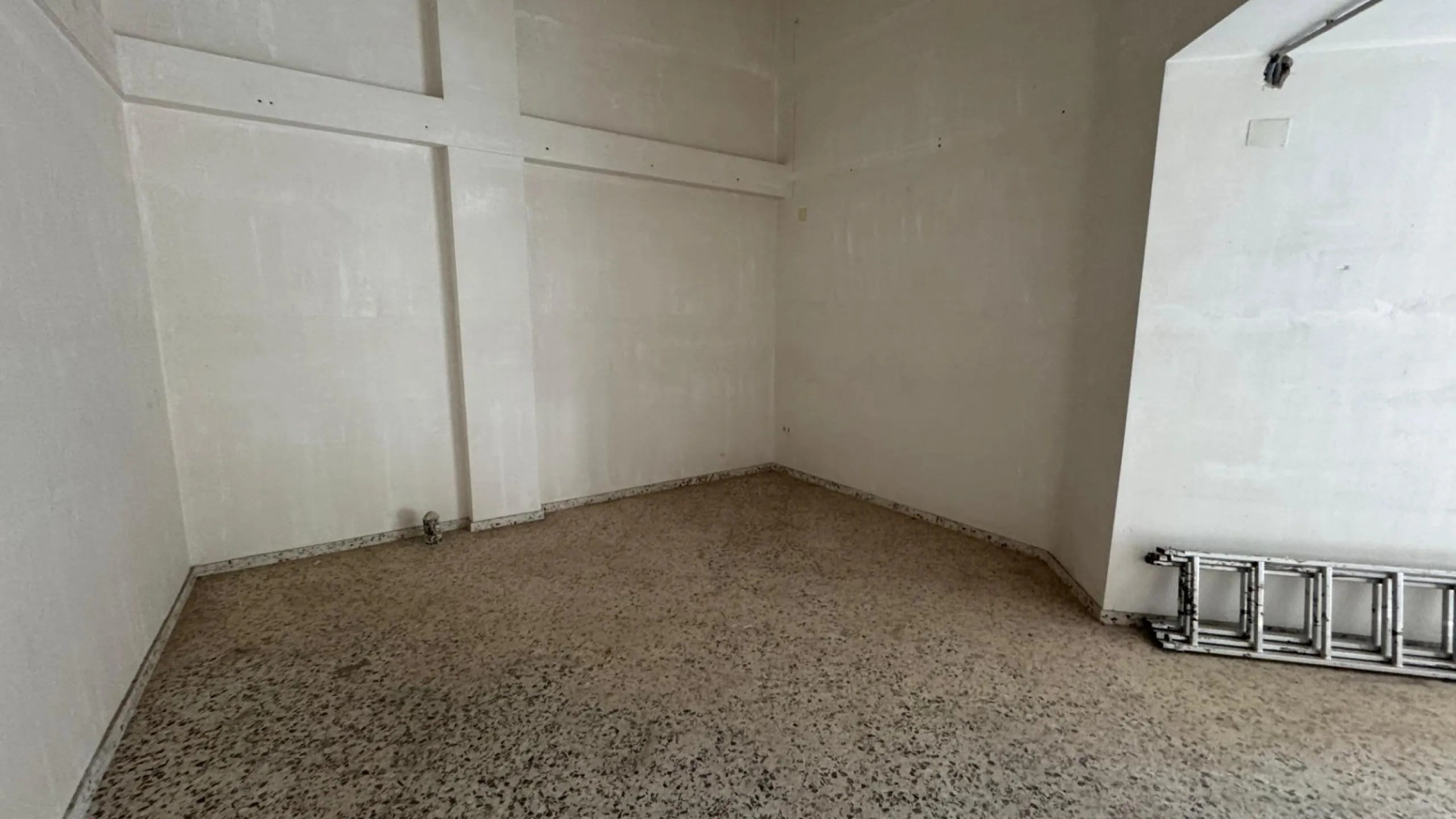 Spacious commercial premises in the heart of Altozano, Alicante