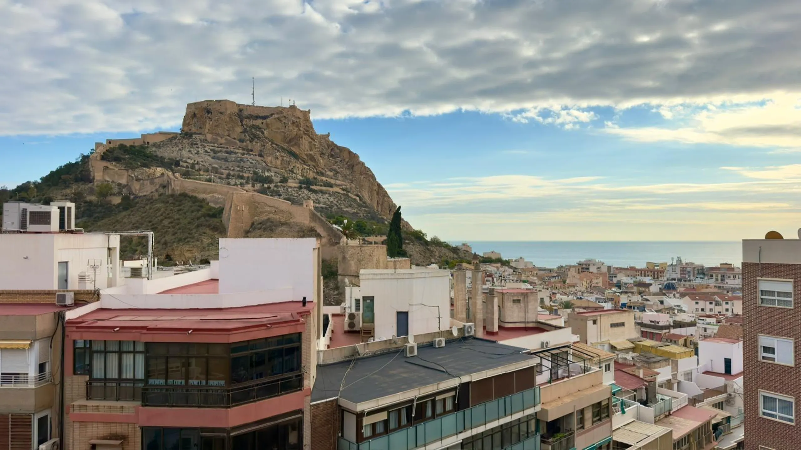 ALFONSO EL SABIO, PROPIEDAD CON VISTAS AL MAR Y AL CASTILLO