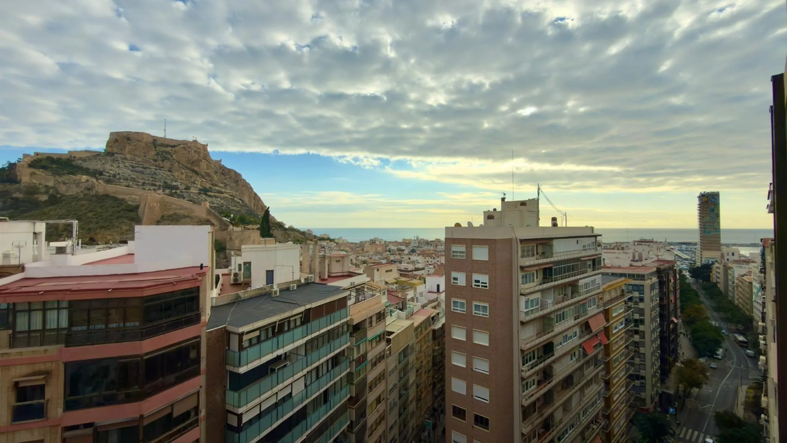 ALFONSO EL SABIO, PROPIEDAD CON VISTAS AL MAR Y AL CASTILLO
